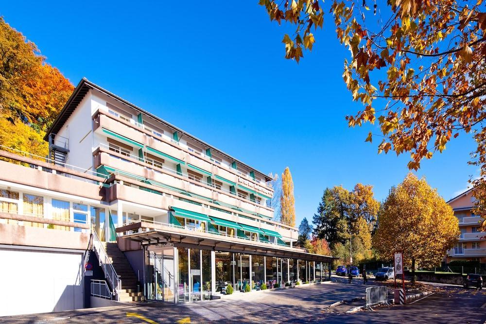 Hotel Des Inventions Ecublens  Bagian luar foto
