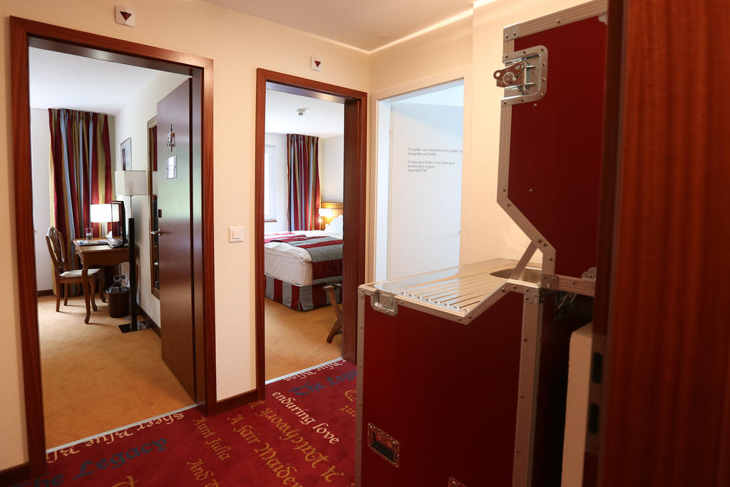 Hotel Des Inventions Ecublens  Ruang foto